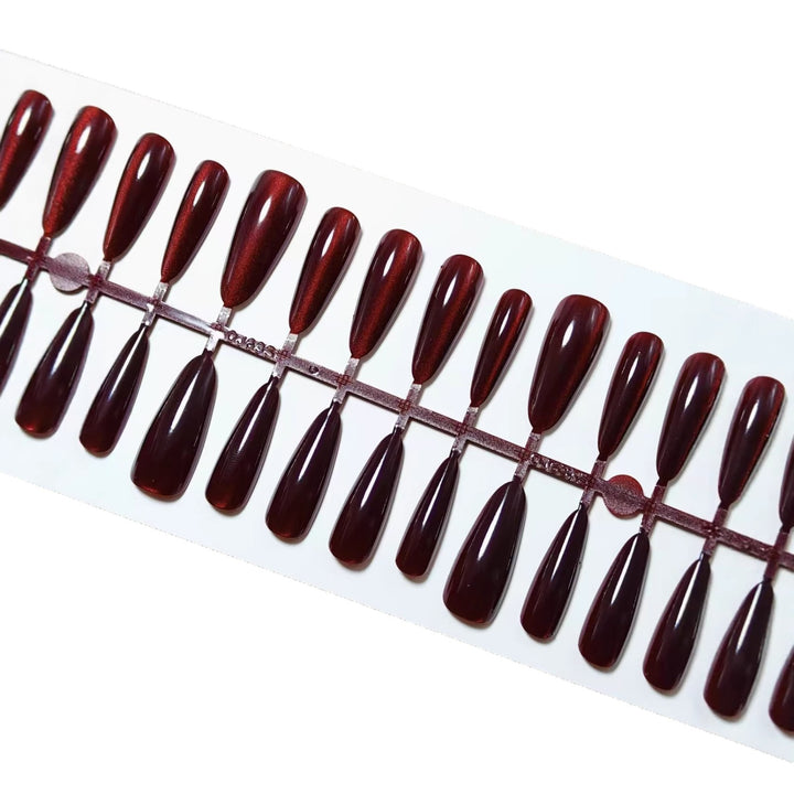 Artificial nails in elegant drop design Kalsten