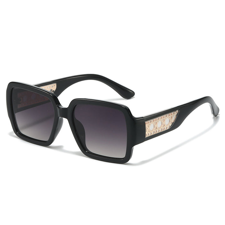 Wide-Brim Retro-Inspired Sunglasses Kalsten