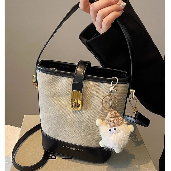 Elegant Structured Bucket Bag Kalsten