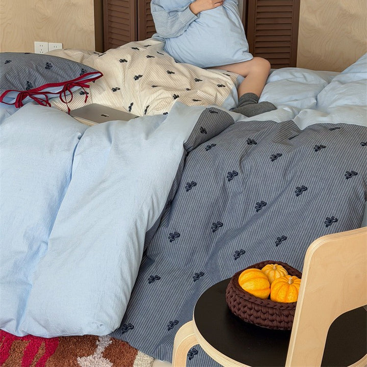 Bed linen - bedding set made of cotton with fine stripe and animal embroidery motif Kalsten