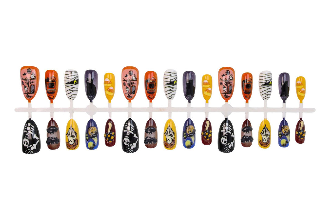 Artificial nail set with spooky Halloween designs Kalsten
