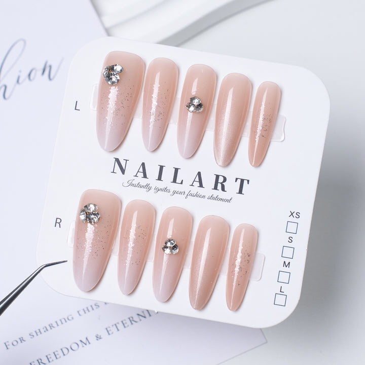 Artistic Nail Design Kalsten