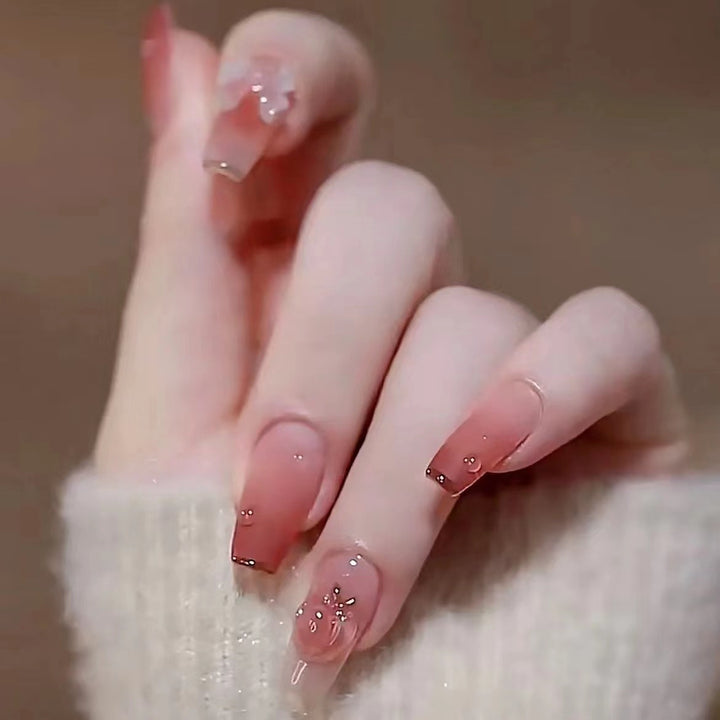 Trendy Artificial Nails with Flower and Glitter Elements Kalsten
