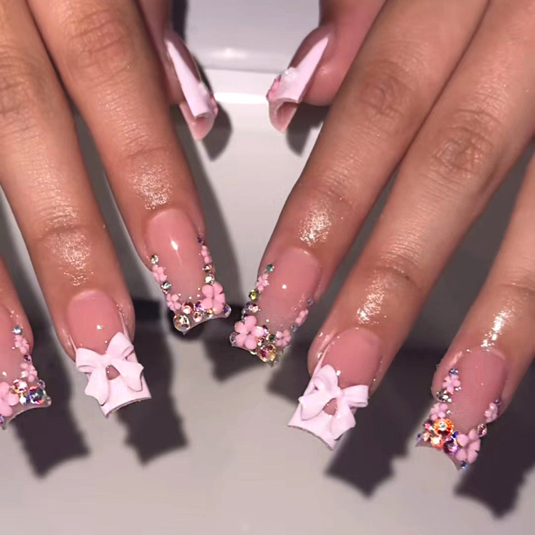 Artificial Nails with Floral Applications Kalsten