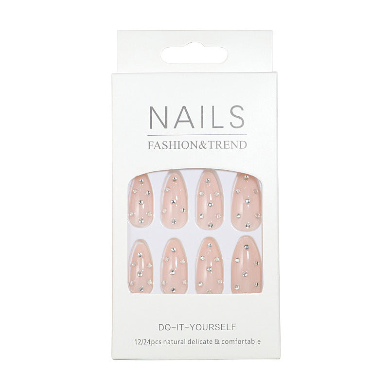 Elegant Nail Art Kalsten