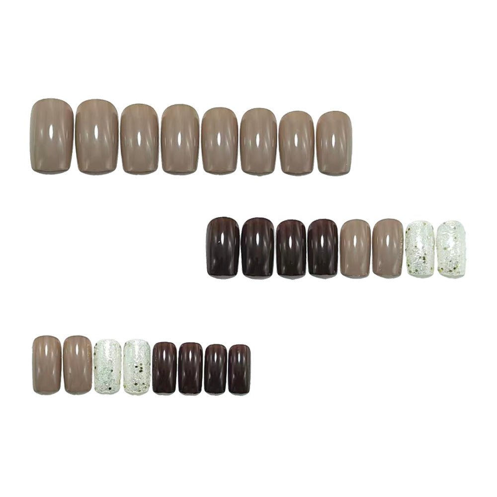 Shiny artificial nails with gold accents Kalsten