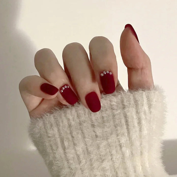 Elegant Matte Press-On Nail Art Kalsten