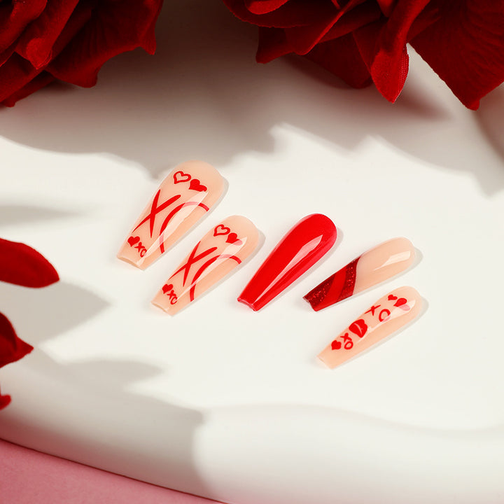 Artful Nail Extensions in Romantic Design Kalsten