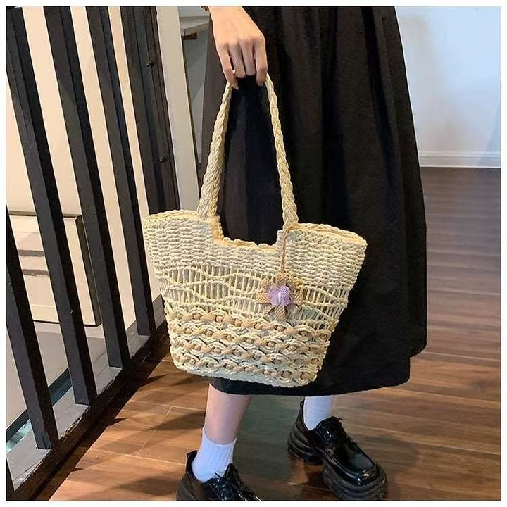Braided shopping bag with decorative elements Kalsten