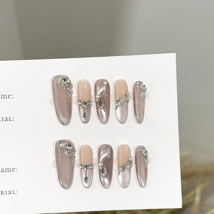 Luxury Press-On Nail Art Set with Decorative Accents