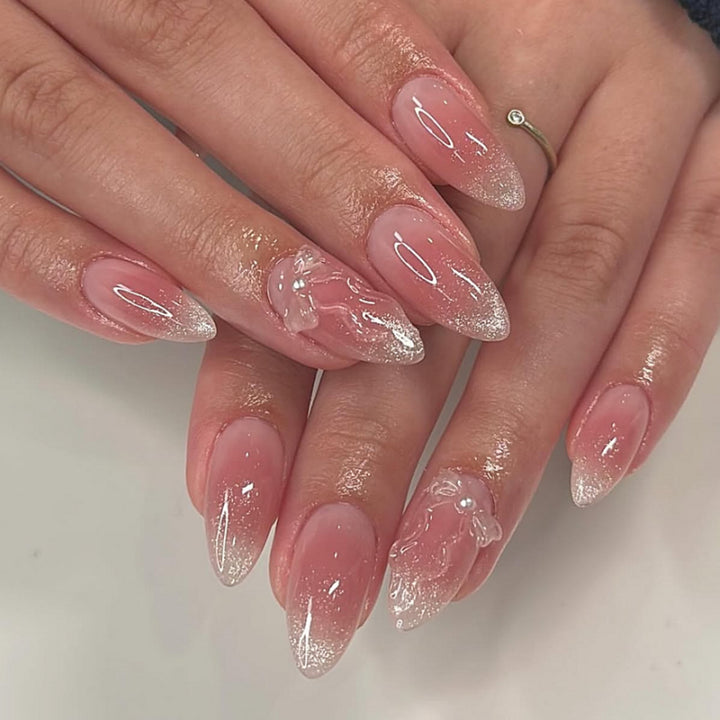 Elegant nail art in maritime design with glitter and 3D accents Kalsten
