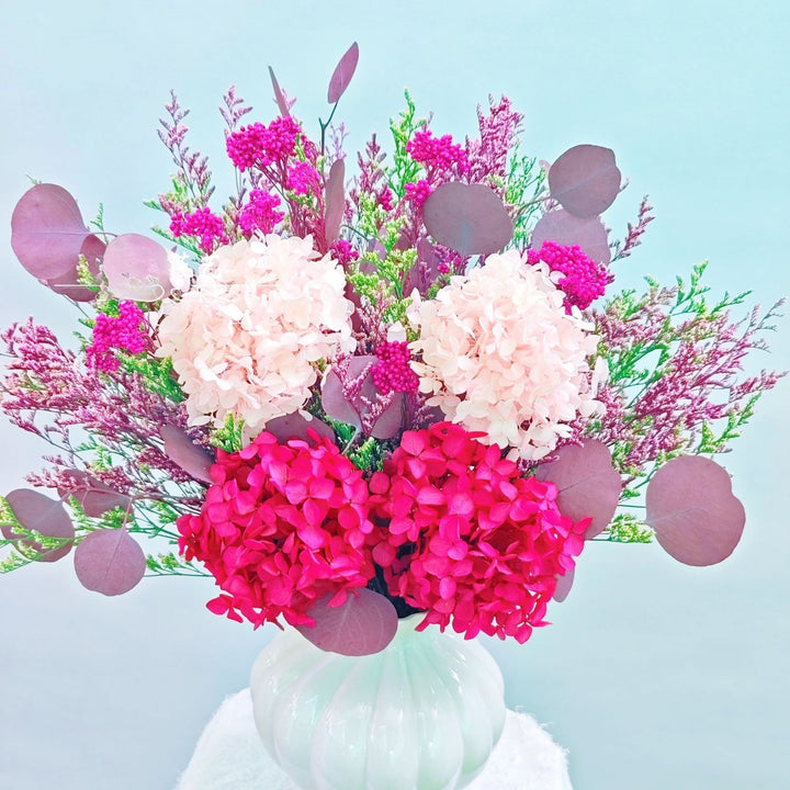 Decorative Floral Vase with Dried Plants