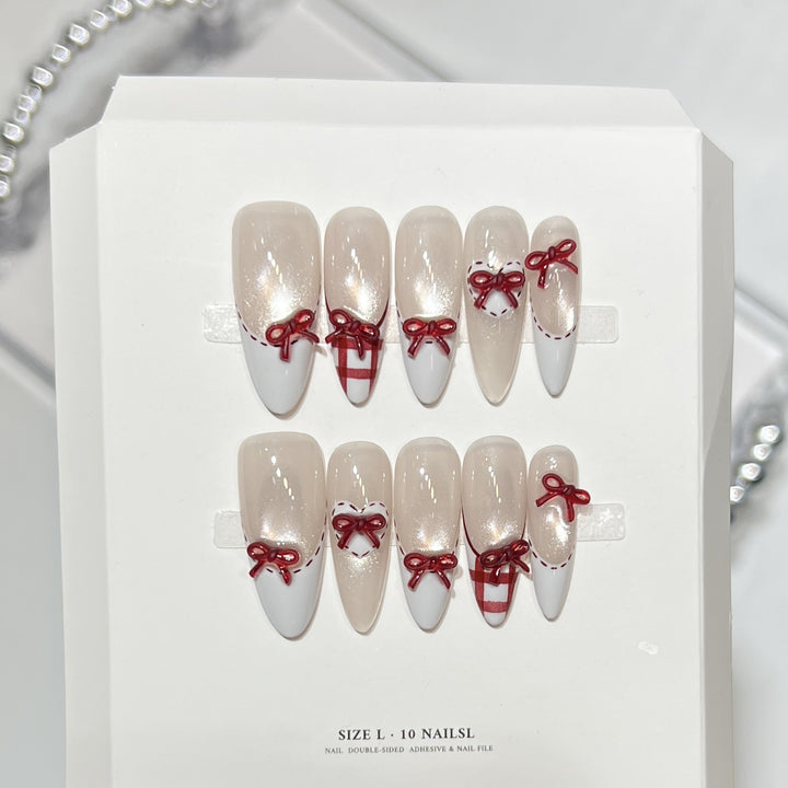 Premium Press-On Nail Art Set with Elegant Heart & Leaf Design Kalsten