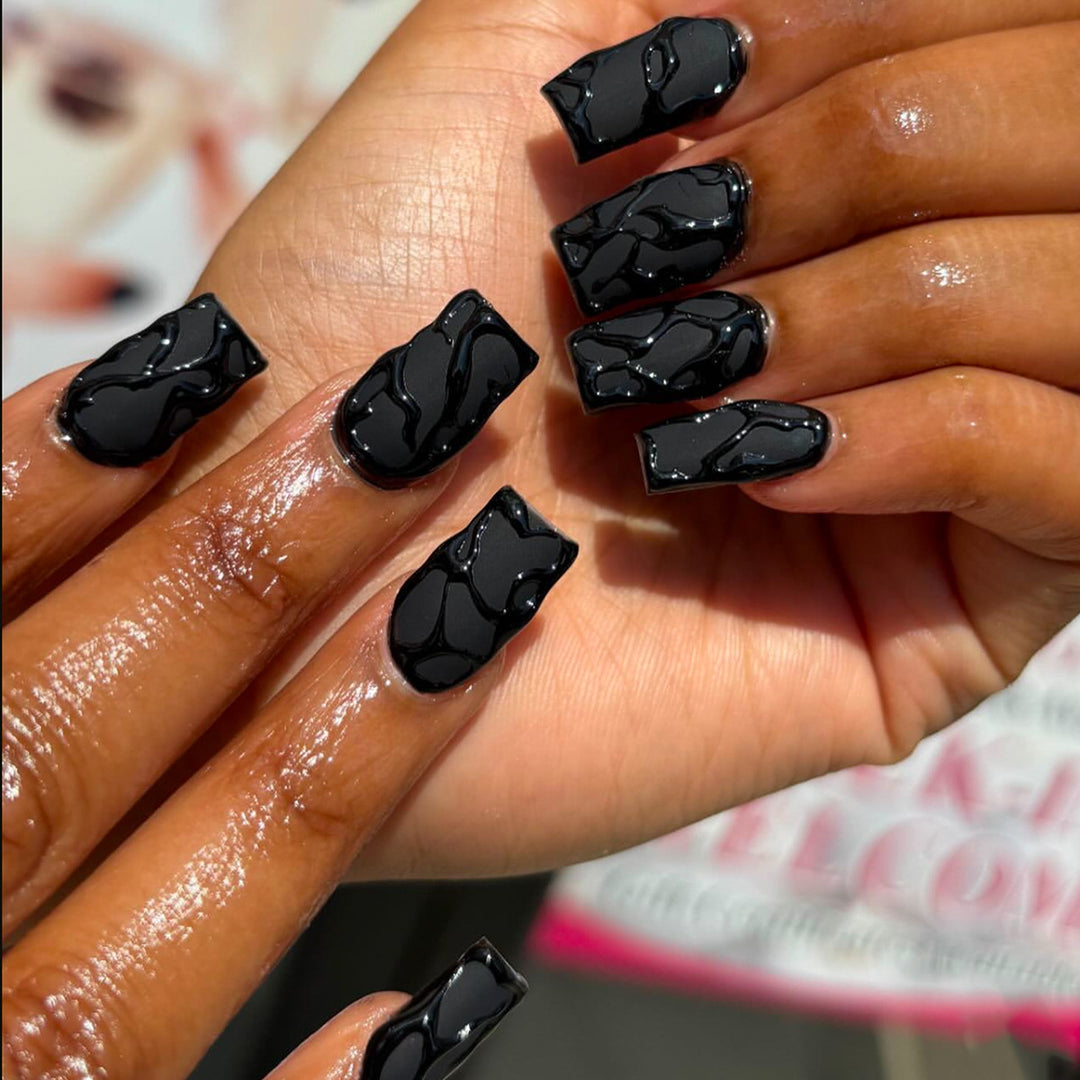 Artificial nails with modern wave pattern Kalsten