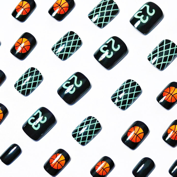 Sporty Nail Art Kalsten