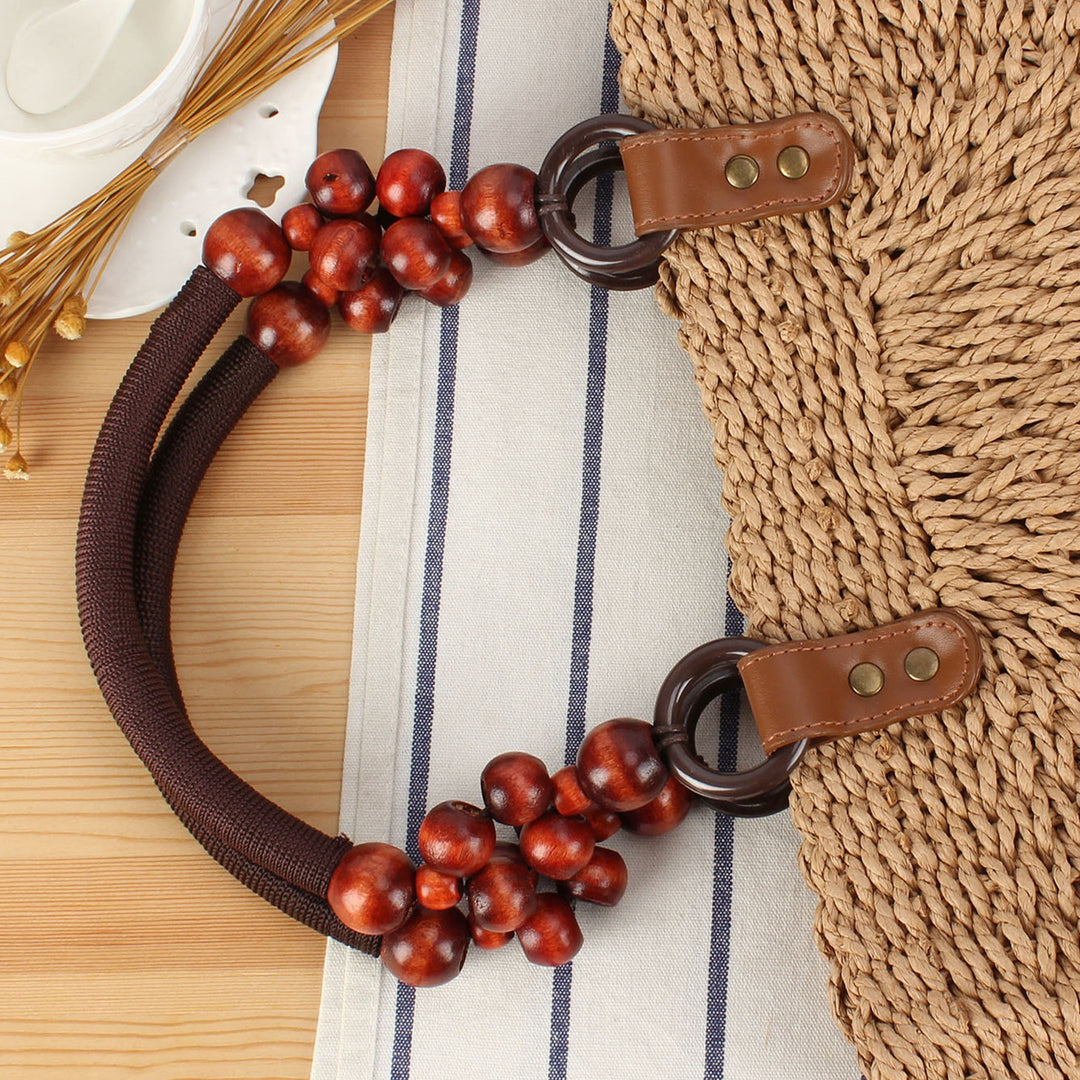 Basket bag with elegant wooden handles and textured surface Kalsten