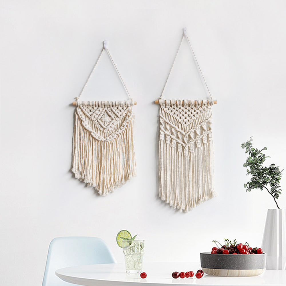 Macramé Wall Hanging with Artistic Fringes
