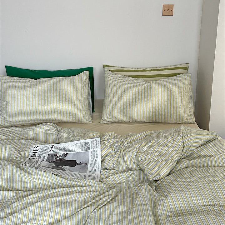 Striped cotton-linen bedding set with breathable, softly washed surface and zipper