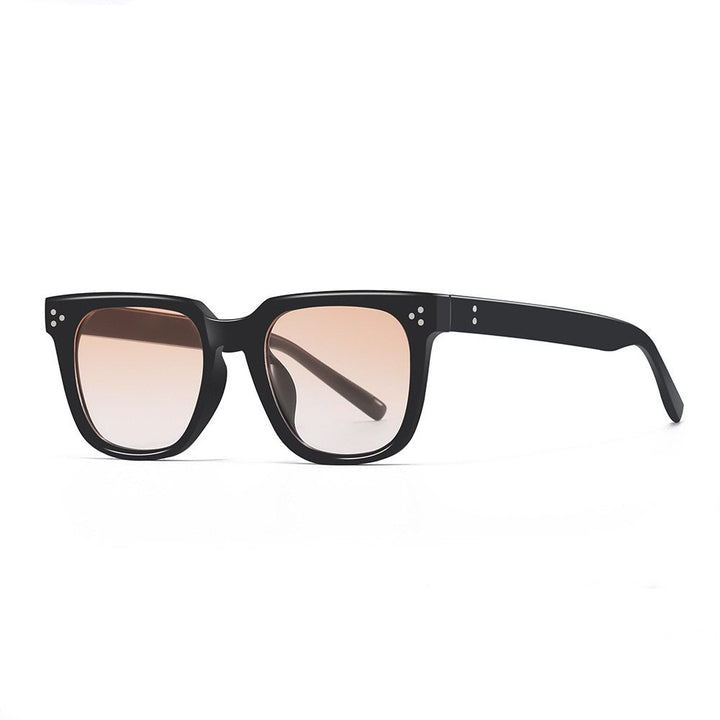 Ladies fashionable sunglasses with sturdy frame and UV protection Kalsten