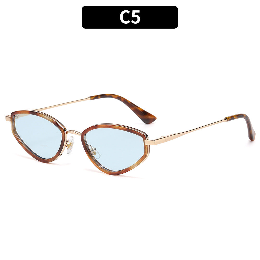 Chic Angular Cat-Eye Sunglasses