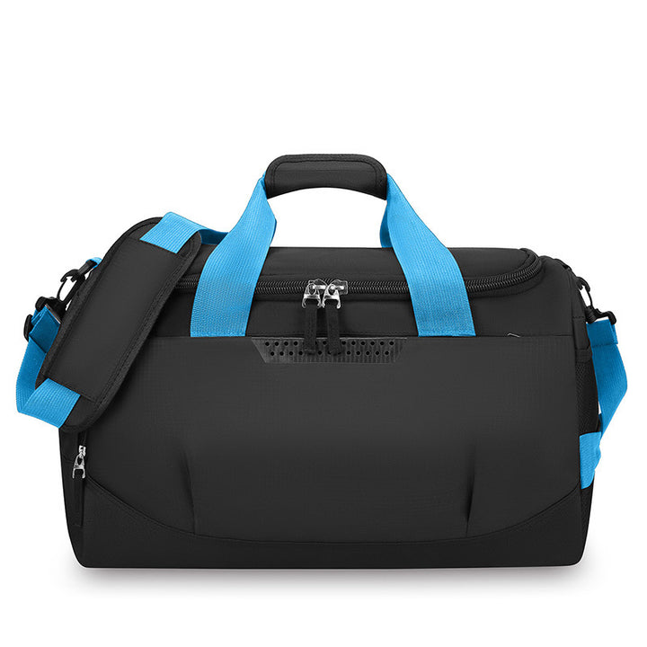 Sporty travel bag with ergonomic carrying system and innovative compartments Kalsten