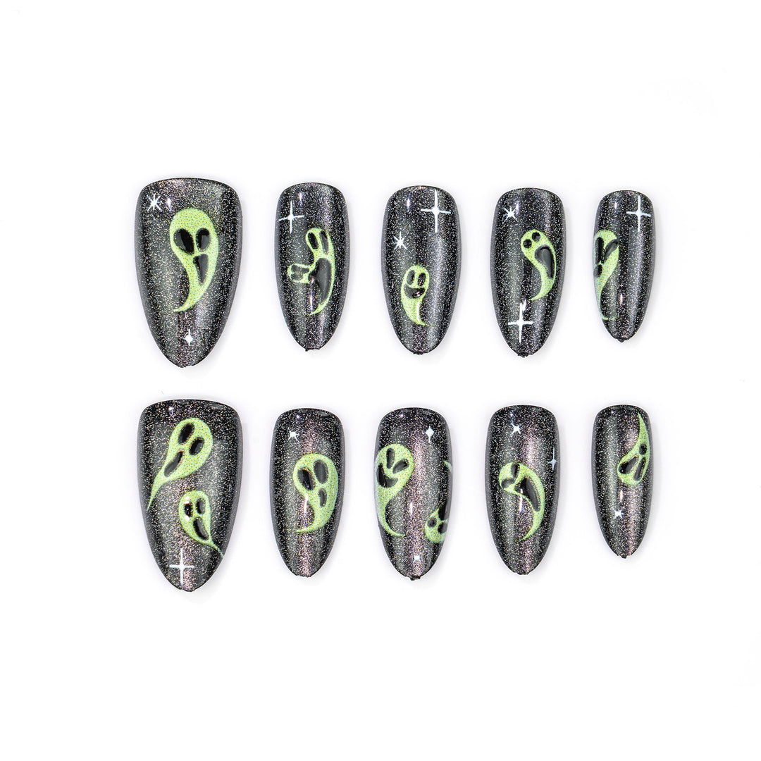 Ghost-Themed Stiletto Press-On Nail Art Kalsten