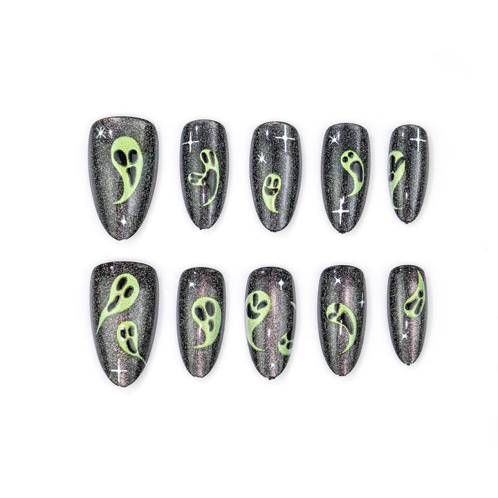Ghost-Themed Stiletto Press-On Nail Art Kalsten