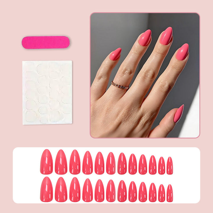 Nail set with elegant drop shape and highly glossy accents Kalsten