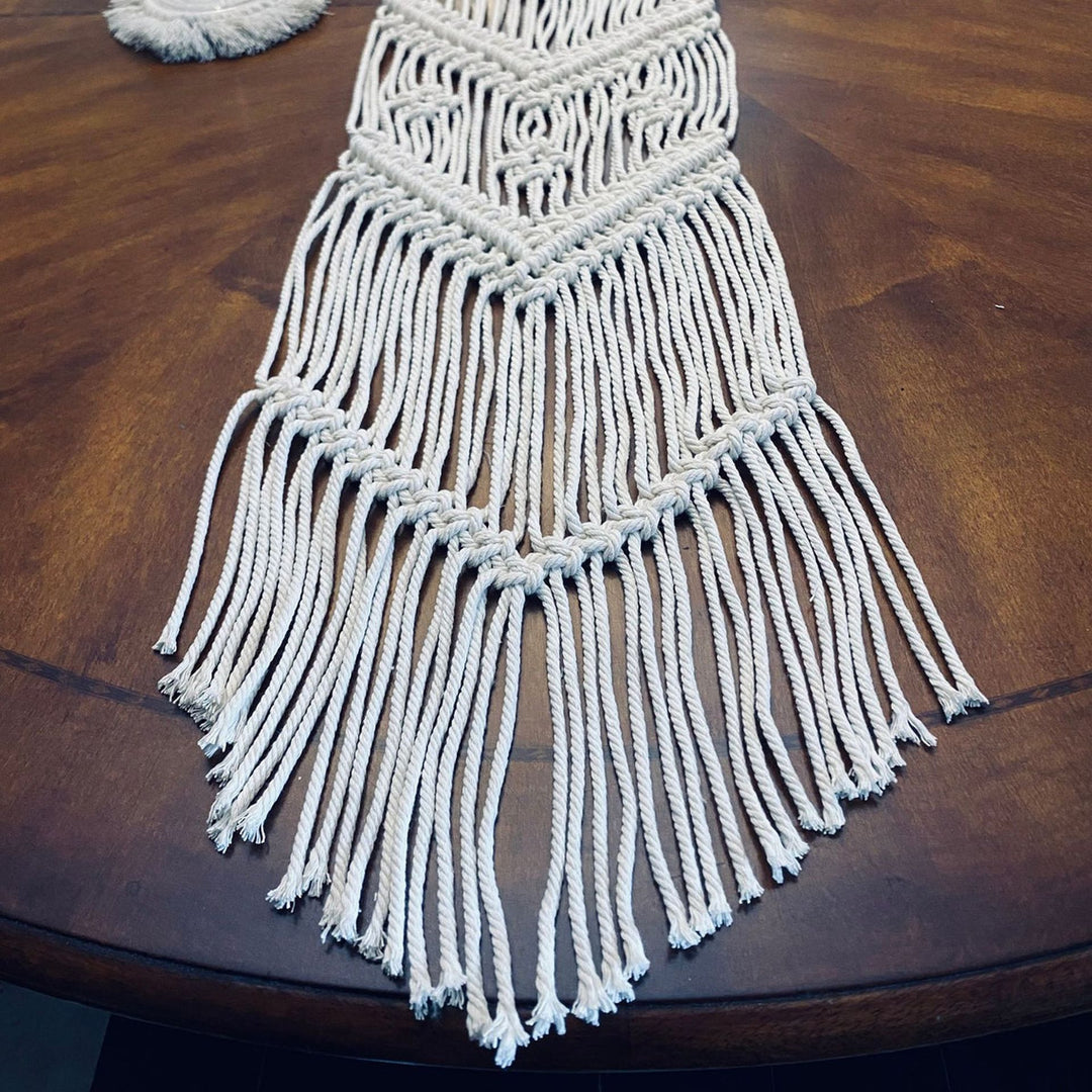 Decorative Macrame Table Runner Kalsten