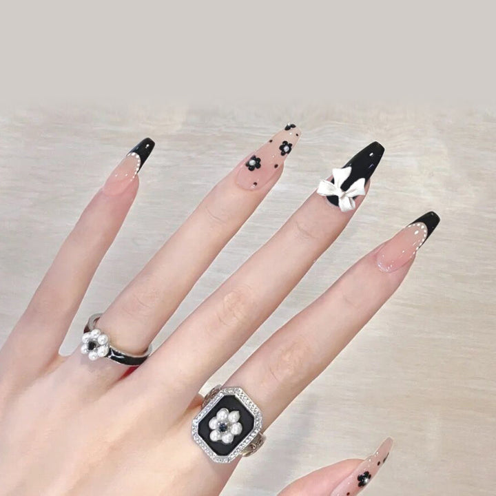 Stylish Artistic Nail Enhancements