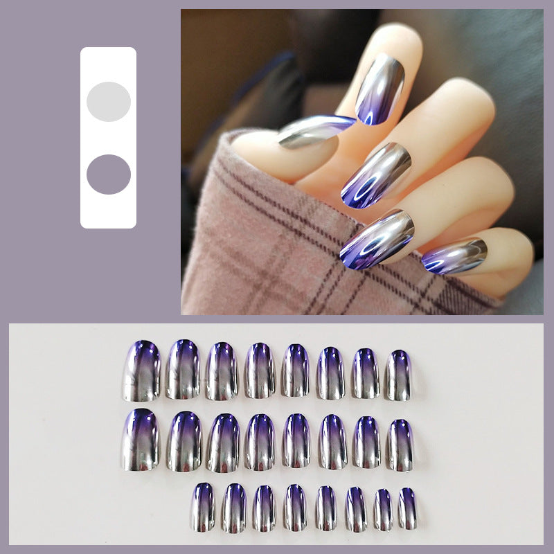Creative artificial nails in modern gradient design Kalsten
