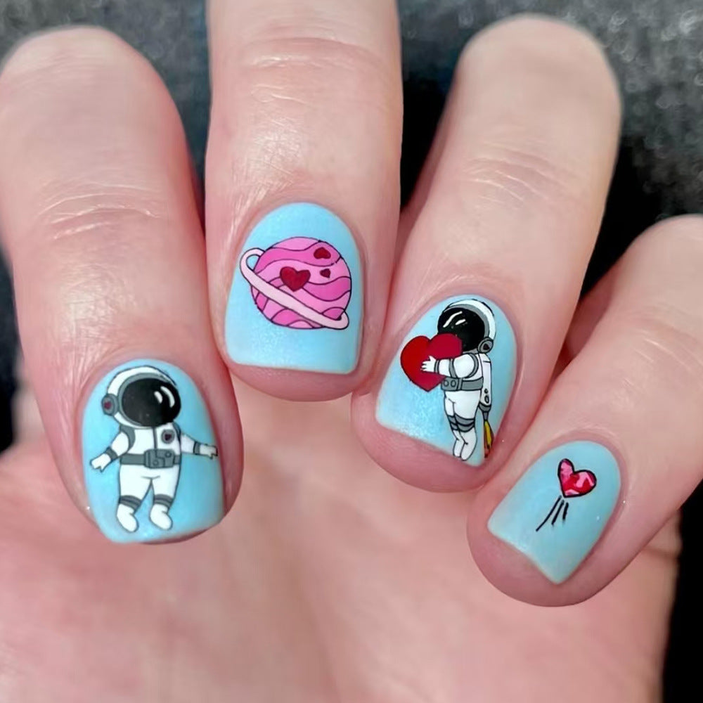 Creative Astronaut-Themed Press-On Nail Art Kalsten