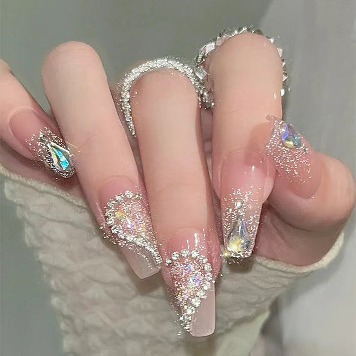 Glamorous artificial nails Kalsten