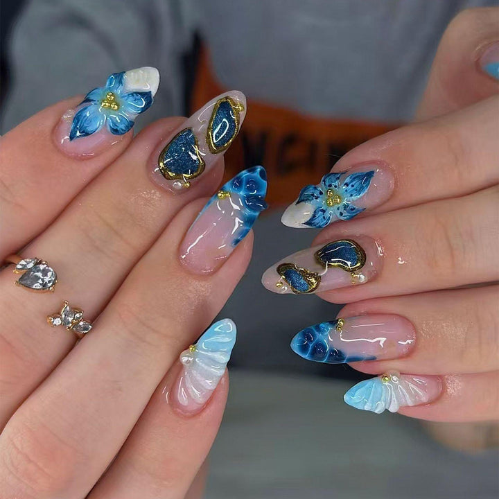 Sophisticated Nail Art Set
