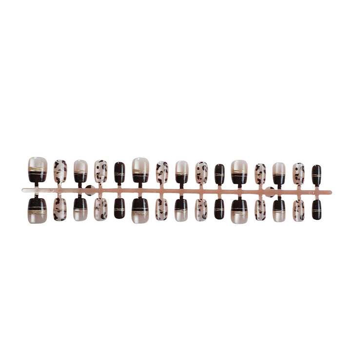 Contemporary Patterned Press-On Nail Art Set Kalsten