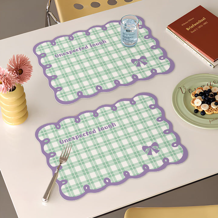Scalloped Edge Dining Table Mat