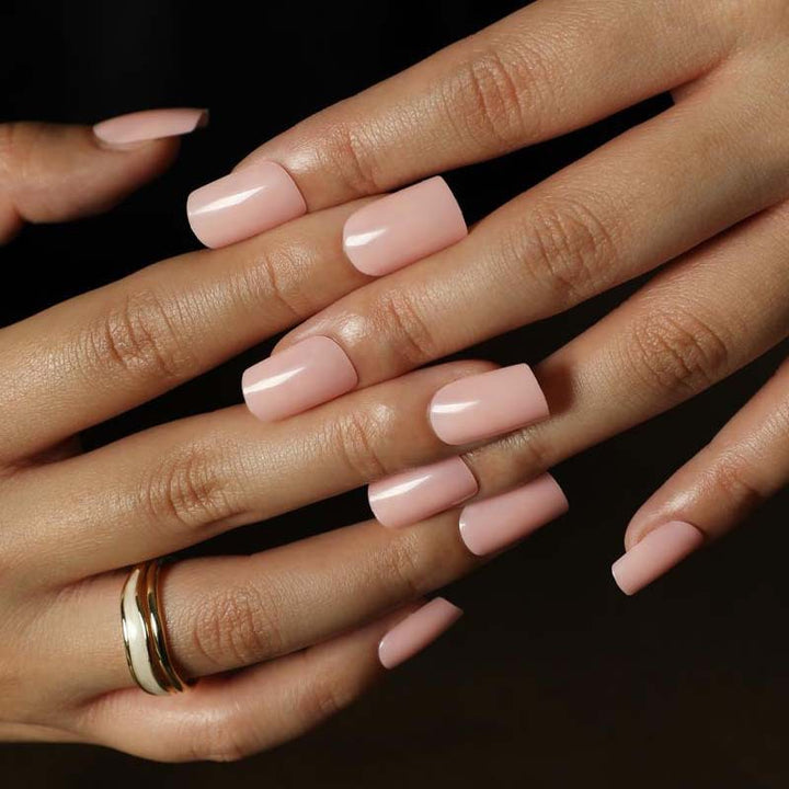 High-Quality Artificial Nails Kalsten