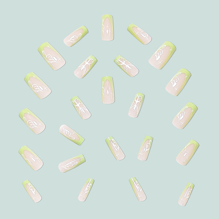 Artistic and creative nail extensions Kalsten