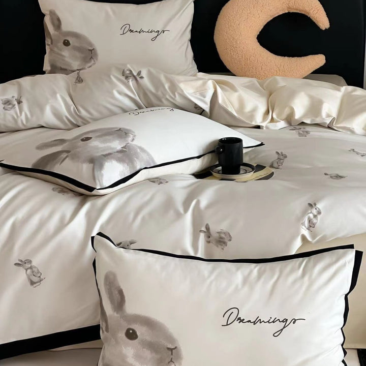 Cotton satin duvet cover set with watercolor cat motif and contrasting piping