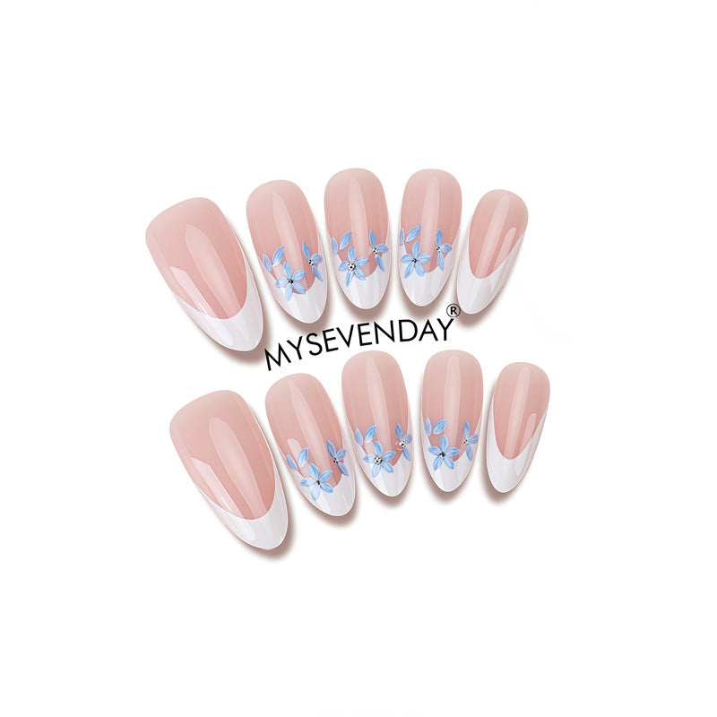 Elegant Floral Accent Press-On Nail Set Kalsten