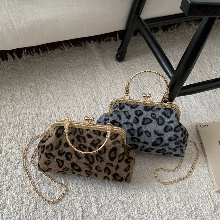 WoElegant Leopard Print Evening Handbag Kalsten