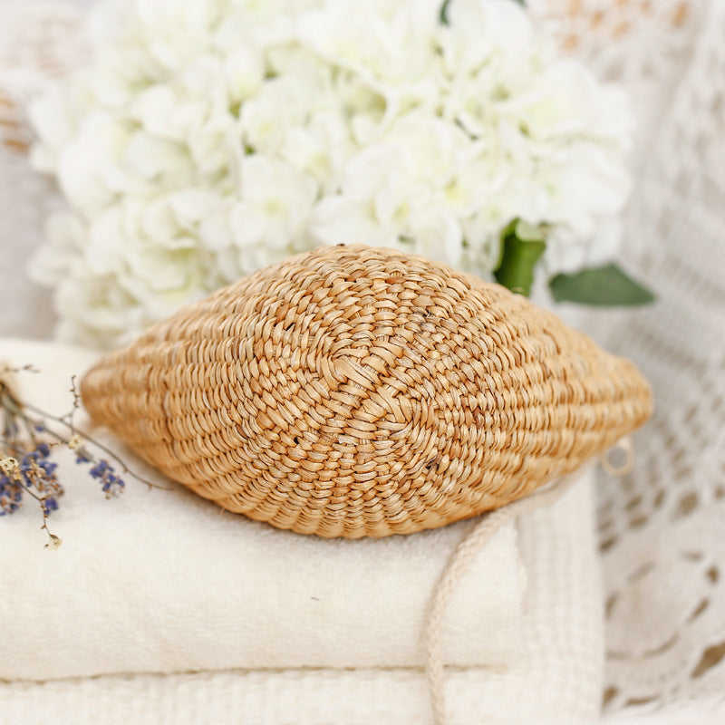 Handbag in Modern Shell Shape Kalsten