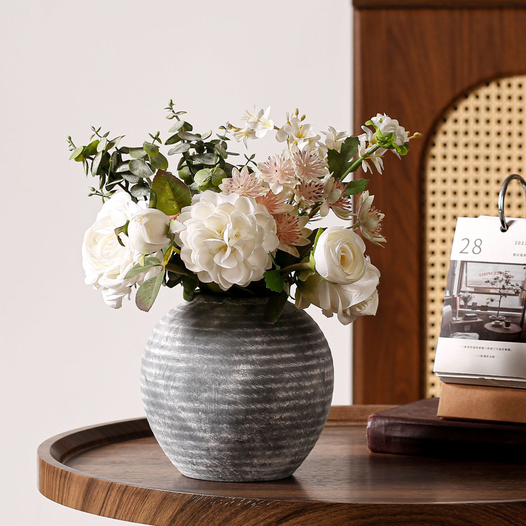 Artistic Decorative Vase Kalsten