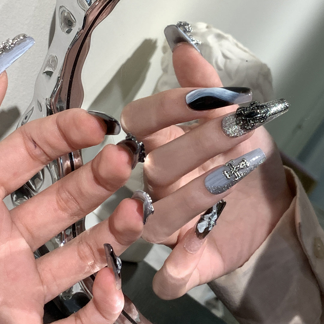 Glamorous Press-On Nail Art Set with Decorative Metallic Elements Kalsten