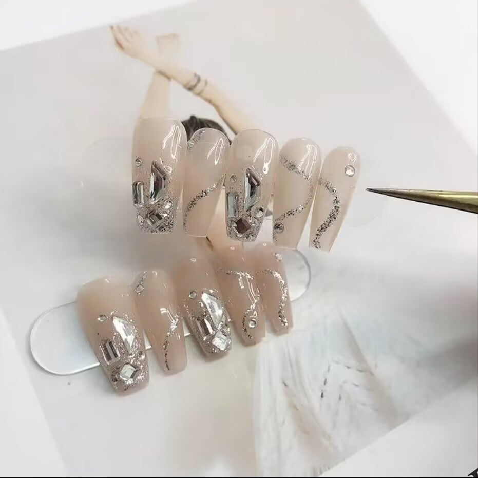 Elegant Press-On Nail Art Set with Decorative Embellishments Kalsten