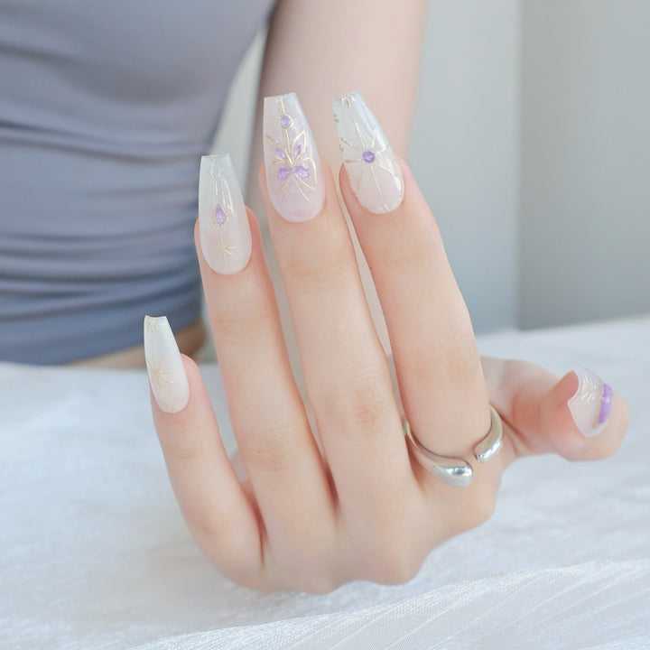 Artistic Press-On Nail Art Set with Elegant Gem Accents