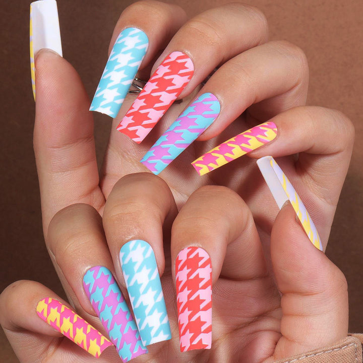 Fashionable houndstooth pattern artificial nail set Kalsten
