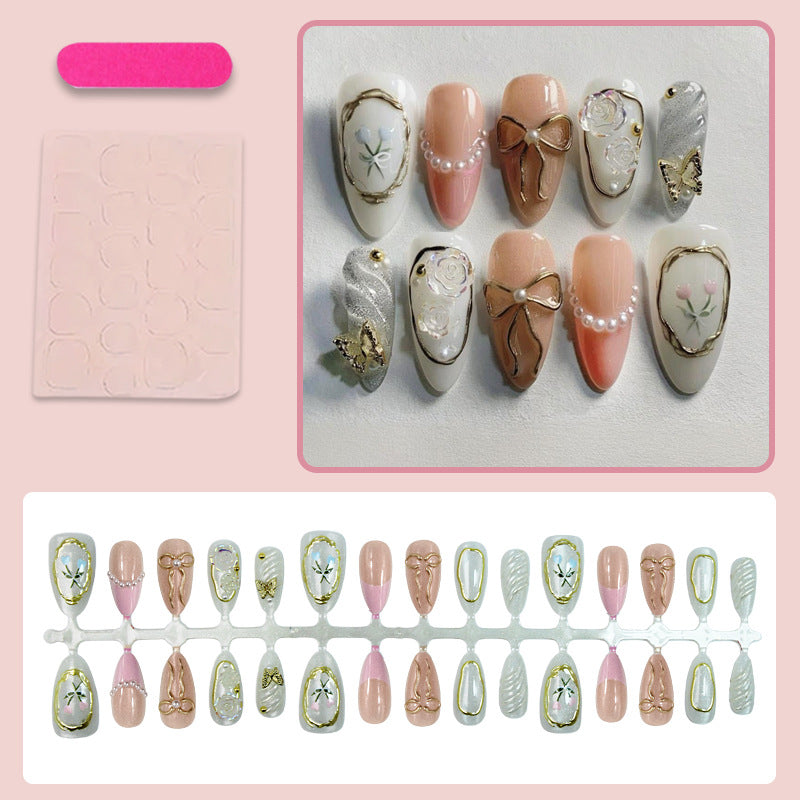 Artificial nail set with romantic flower and gold embellishments Kalsten