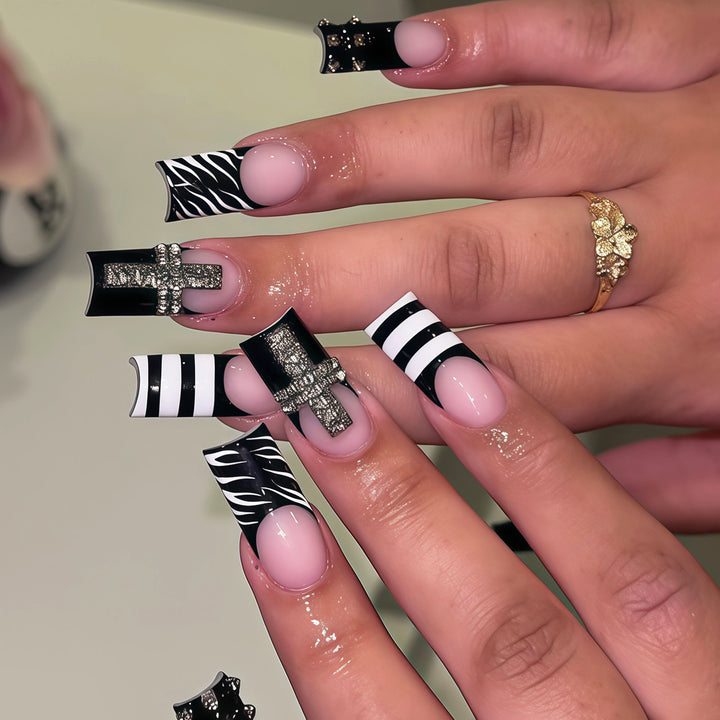 Glamorous Stiletto Nail Art Design Kalsten