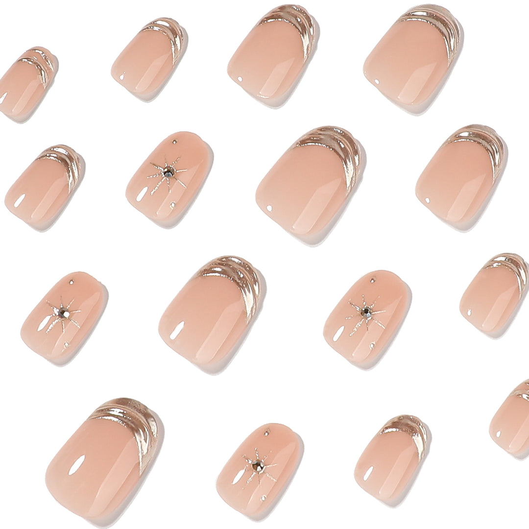 Glamorous nail extensions with elegant metallic accents Kalsten